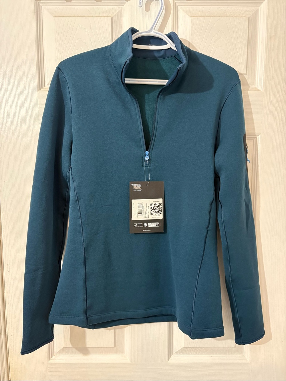 Arc'teryx Women’s Teal base layer Quarter-Zip